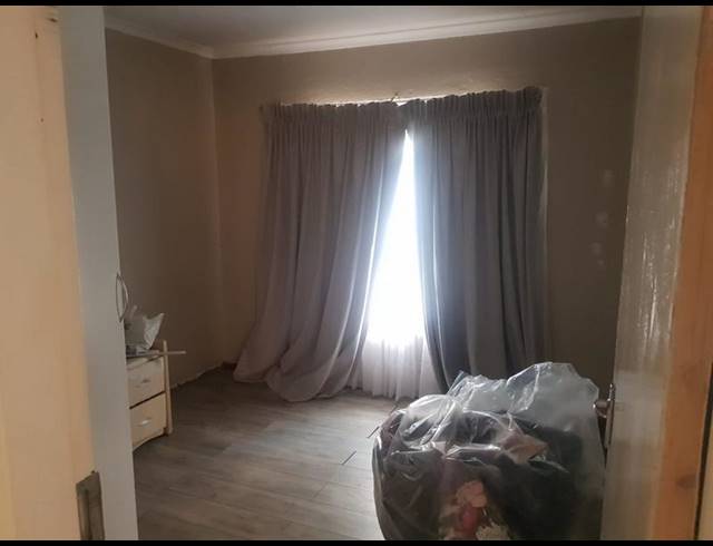 2 BEDROOM PROPERTY TO RENT IN GREEN HILLS